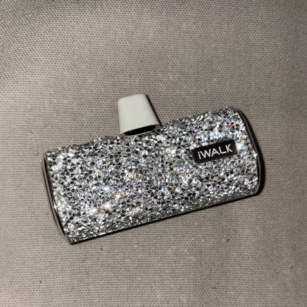 iWALK Silver Rhinestone Charger